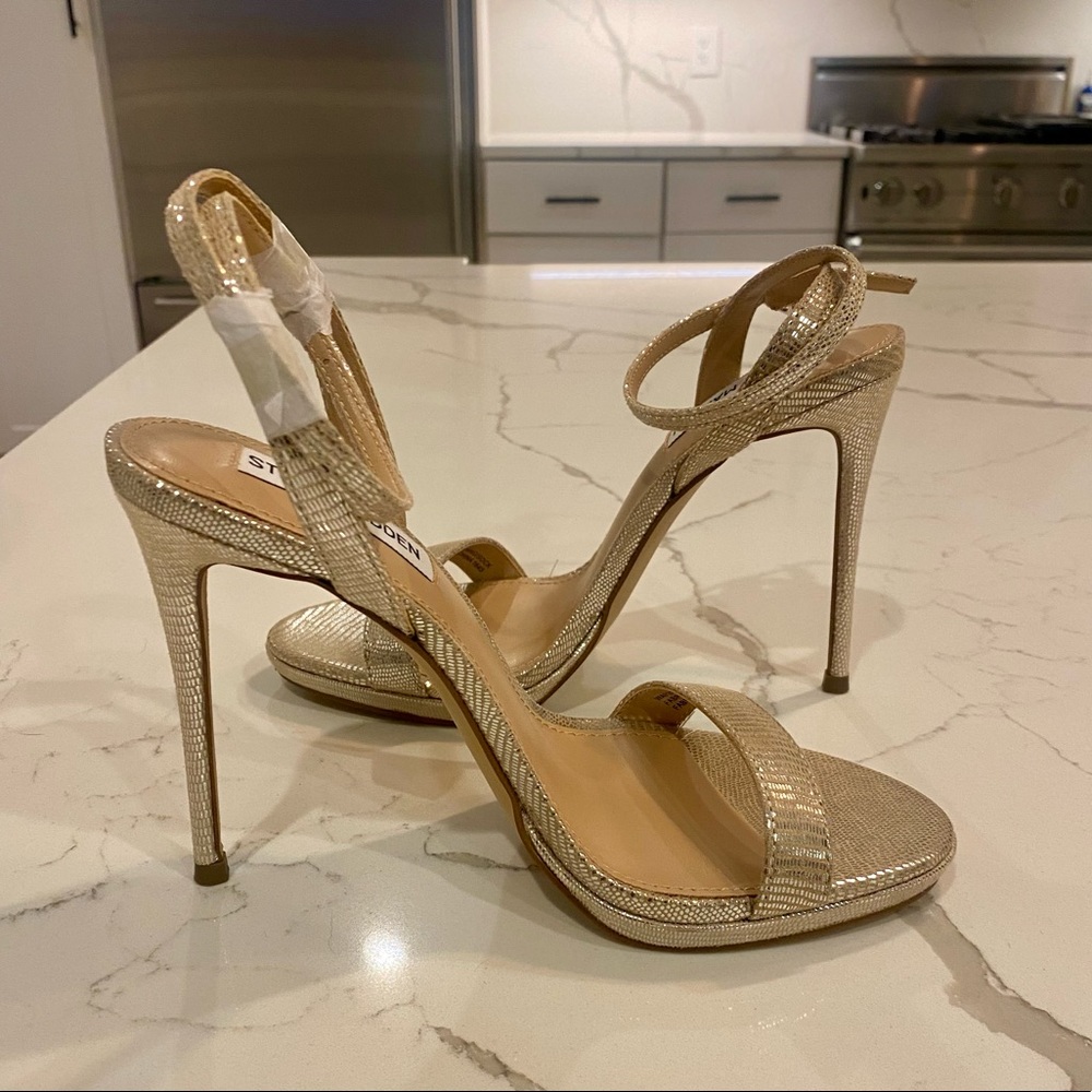 Steve Madden Wafer size 7 Stilettos